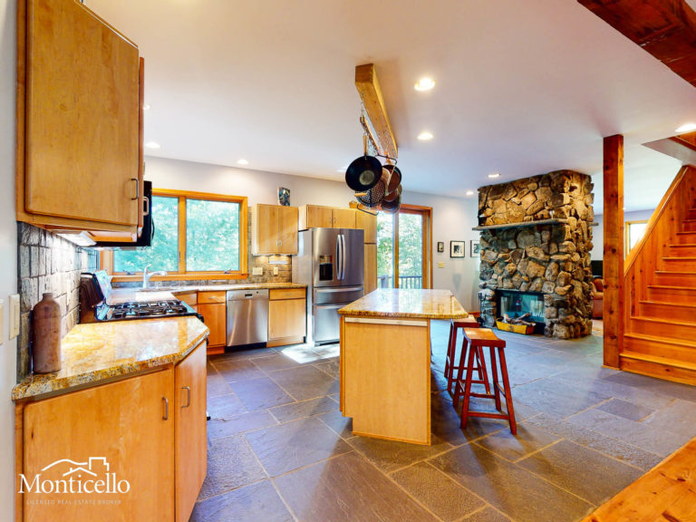 MAIN FLOOR KITCHEN W_ FIREPLACE-02