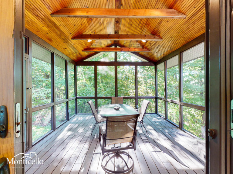 MAIN FLOOR SUN ROOM-4